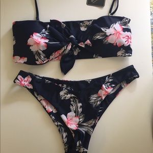 Floral tie-front Bikini